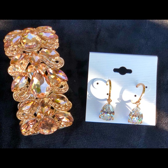 Other - Matching bracelet and earring set.